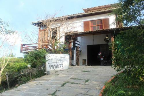 Hostal Apa Suites Guest House