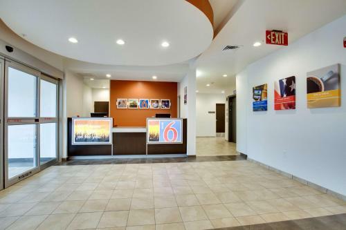 Hotel Motel 6 Poplar Bluff