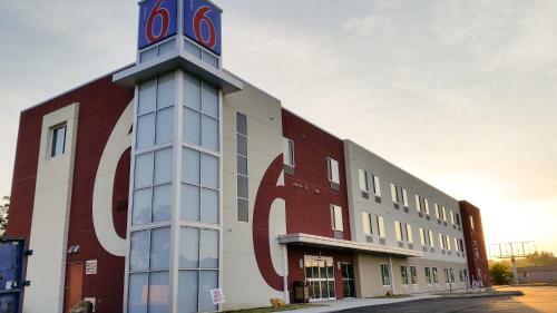 Hotel Motel 6 Poplar Bluff