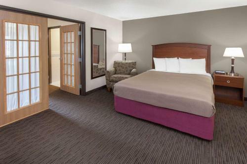 Posada Americinn By Wyndham Grundy Center