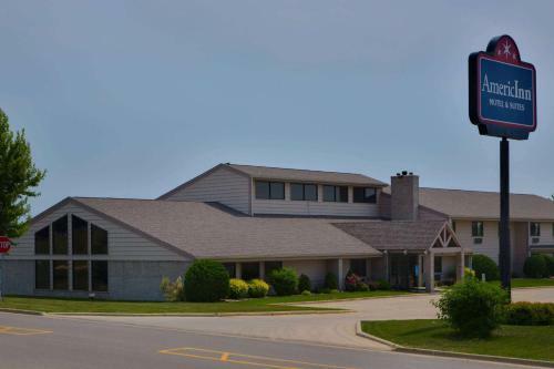Posada Americinn By Wyndham Grundy Center