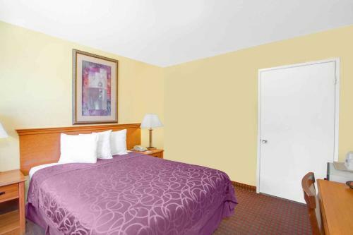 Lodge Travel Stay - Coalinga