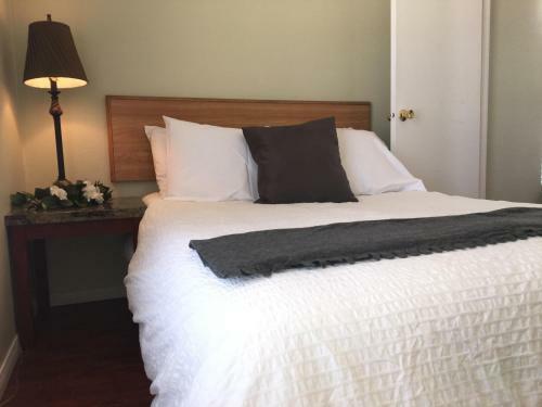 Olancha Rv Park And Motel