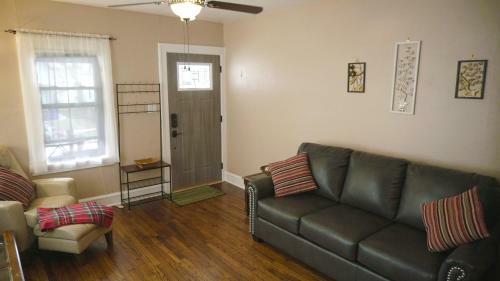 Cottage In The Heart Of Cedar Rapids
