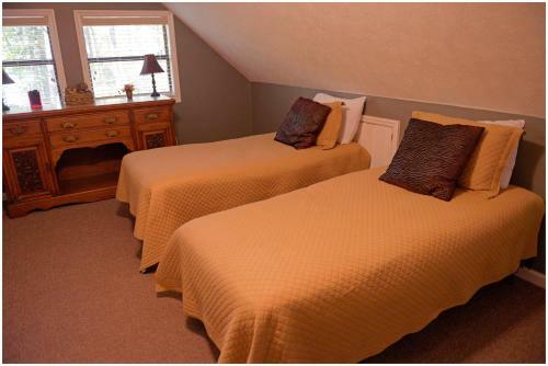 Pine Mountain Club Chalets
