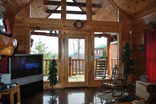 Far Horizon Cabin