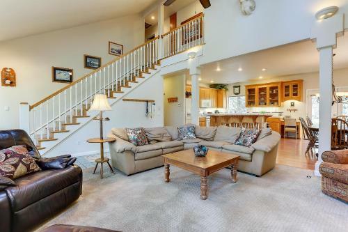 2 Dixie Mt-ac-hot Tub-4br/3ba