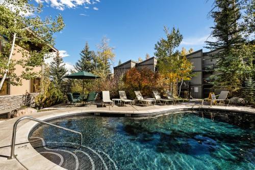 60 Fall Lane Sonnenblick #3 Townhouse