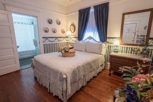 Bed & Breakfast Southern Wind Inn