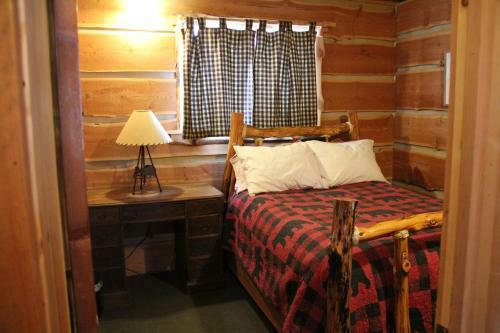 Sugar Loaf Lodge & Cabins