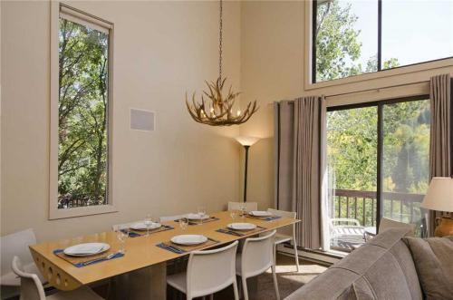 Storm Meadows Townhouses - Sth06