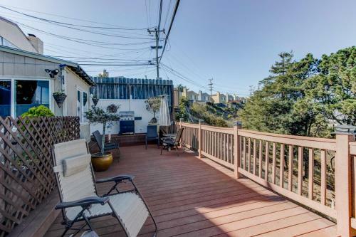 House-canyon Dr
