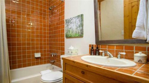 Mountain High Chalet - Quintessential Deluxe Cabin - Spectacular Views!