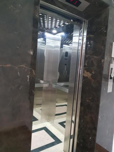 X9 Hotel
