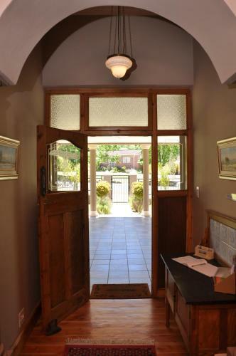 Hostal Berg En Dal Guesthouse