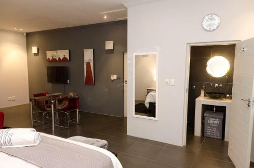 Apartamento Lindy Van Niekerk Art & Accommodation