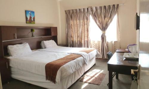 Hostal Buble Ball Guest House