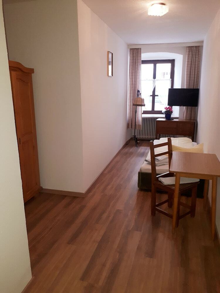 Hostal Gasthof Zum Rassen