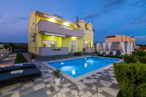 Holiday Home Villa Anny