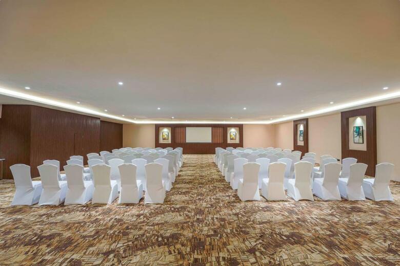 Hotel Radisson Blu Resort & Spa Karjat