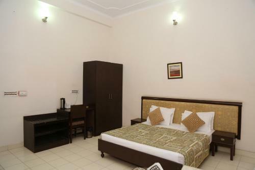 Hotel Gulmohar Sariska Resort