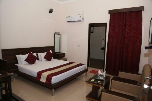Hotel Gulmohar Sariska Resort