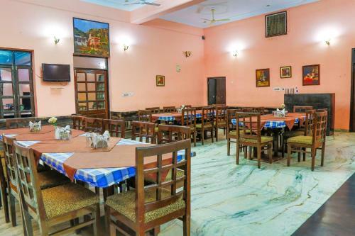 Hotel Gulmohar Sariska Resort
