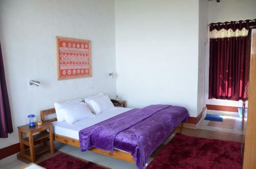 Hotel Kaafal Cottage Ranikhet