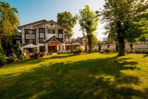 Lemon Tree Hotel Srinagar