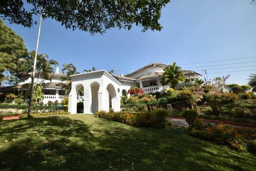 Hotel Mpt Rock End Manor, Pachmarhi