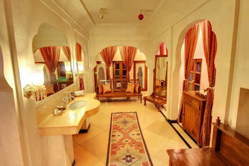 Hotel The Fort Pokaran