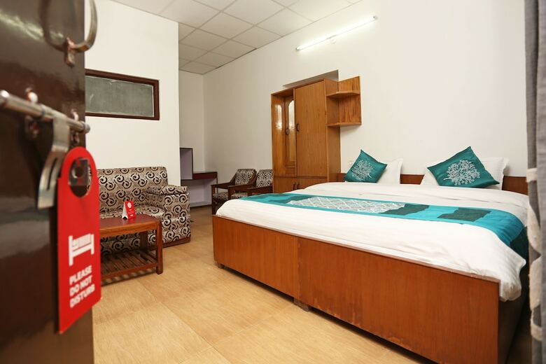 Oyo 8714 Hotel Amar
