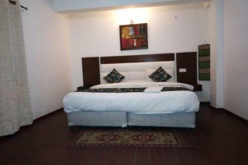 Hotel Goroomgo Lorent Mallital , Nanital