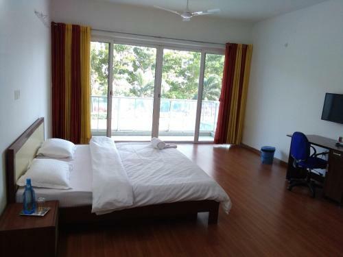 Hostal Amanora Service Apartment