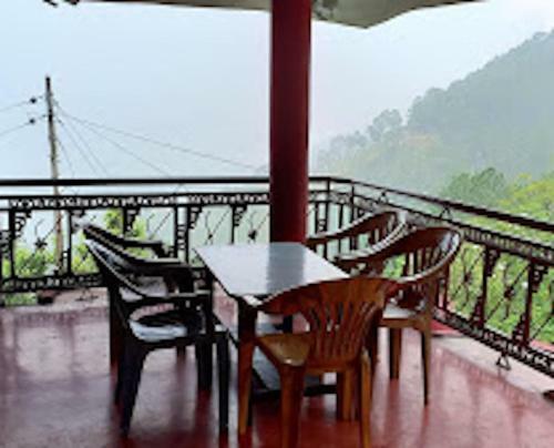 Hotel Jadli Resort
