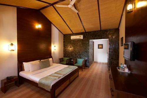 Hotel Acorn Hideaway Resort & Spa