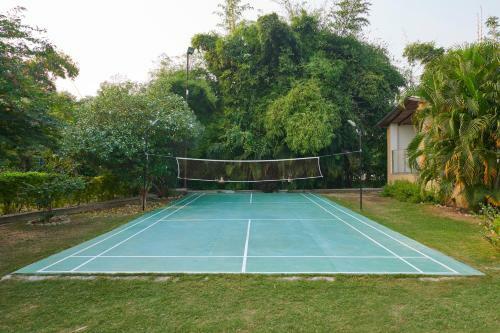 Hotel Acorn Hideaway Resort & Spa