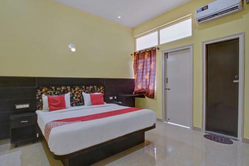 Hotel Oyo 26801 Ss Residency