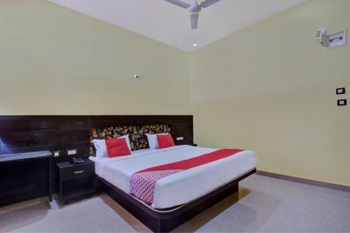 Hotel Oyo 26801 Ss Residency