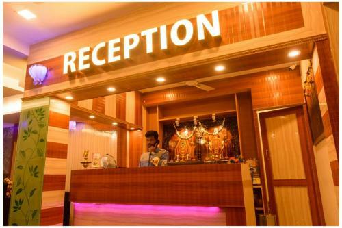 Hotel Sri Sarvesha Residency
