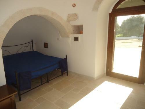 Trull Of Paradise With Pool-white Ostuni-puglia