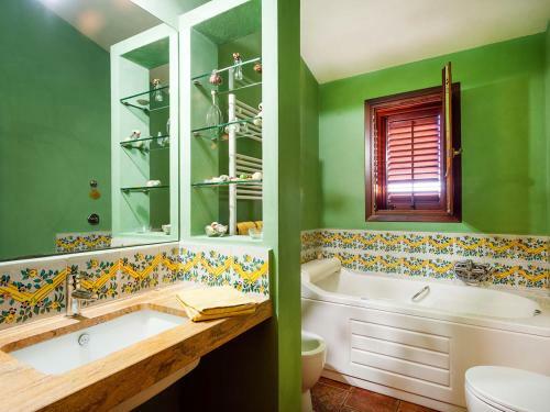 L'addolorata Villa Sleeps 6 Pool Air Con Wifi