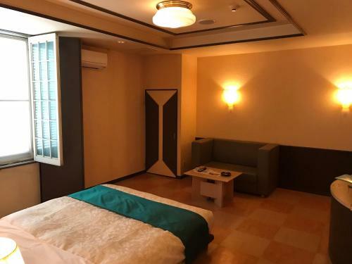 Hotel Tiffany (Adult Only)