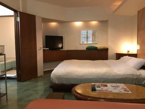 Hotel Tiffany (Adult Only)