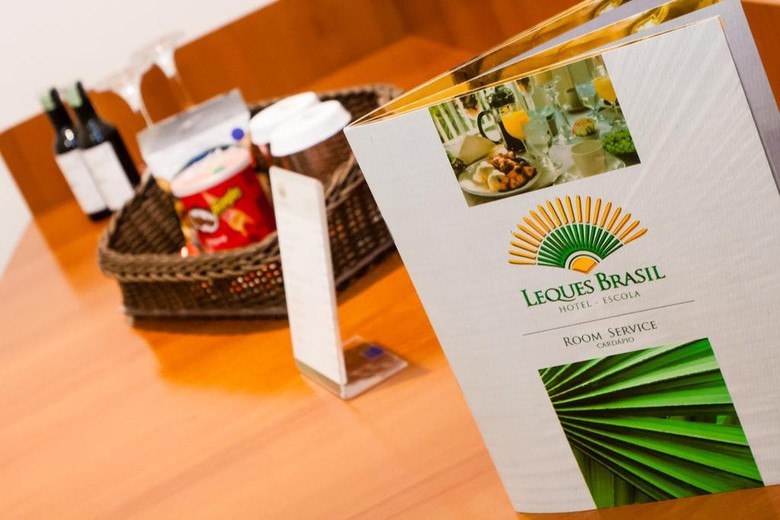 Leques Brasil Hotel Escola