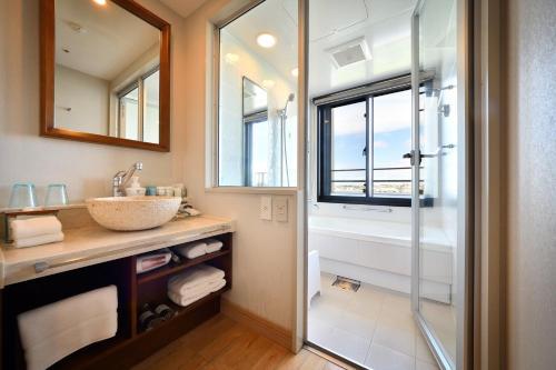 Hotel Senagajima Island Resort & Spa