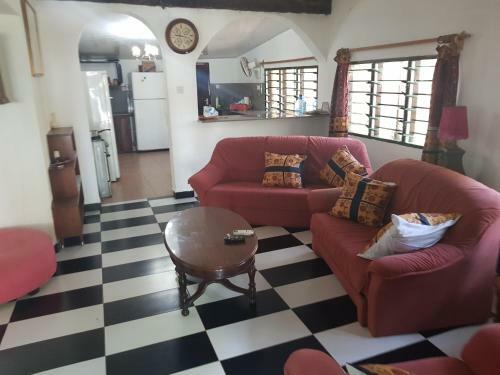 Kivulini Diani Beach Front Villa's & Cottages