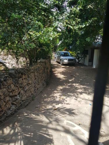 Kivulini Diani Beach Front Villa's & Cottages