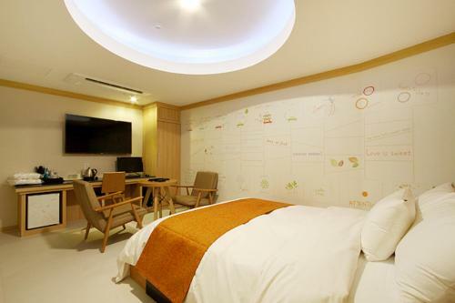 Suwon Orsay Business Hotel