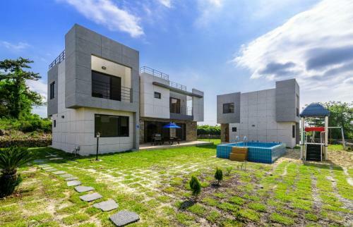 Apartamento Chandelier Pension